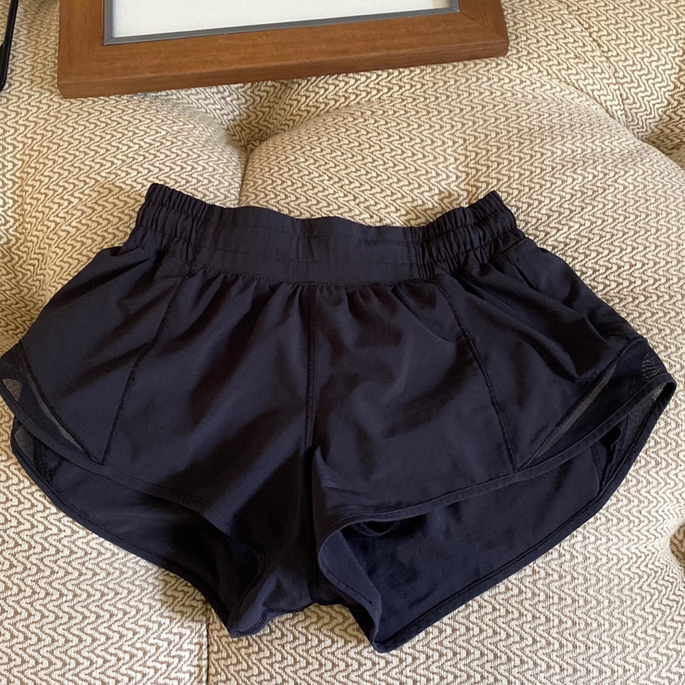 Lulu Lemom Black Shorts 2.5 inch. Worn twice!